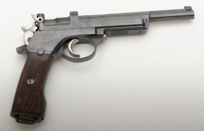 Любимый пистолет.