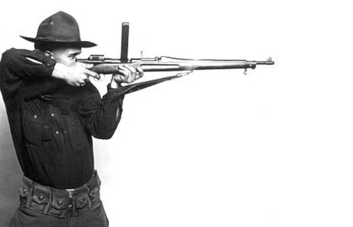 Из винтовки в автоматы: как устройство Педерсена резко повысило огневую мощь американской пехоты