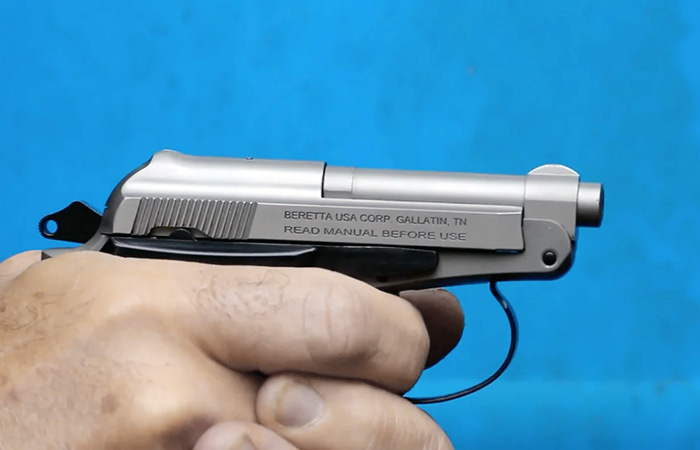 Маленький, но удобный в руке