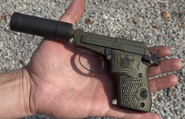 Маленький даже с глушителем