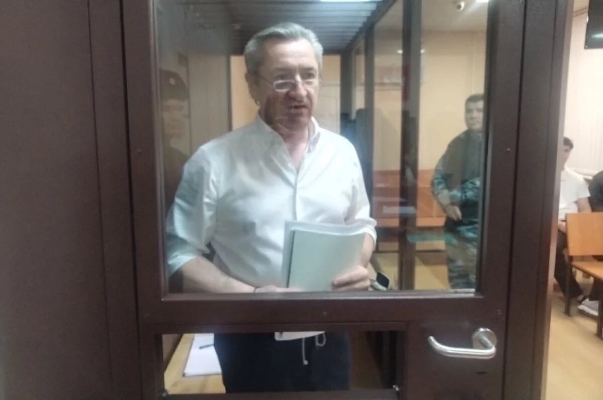    Алан Марзаев был доволен адвокатом, но в прениях выступил и сам.