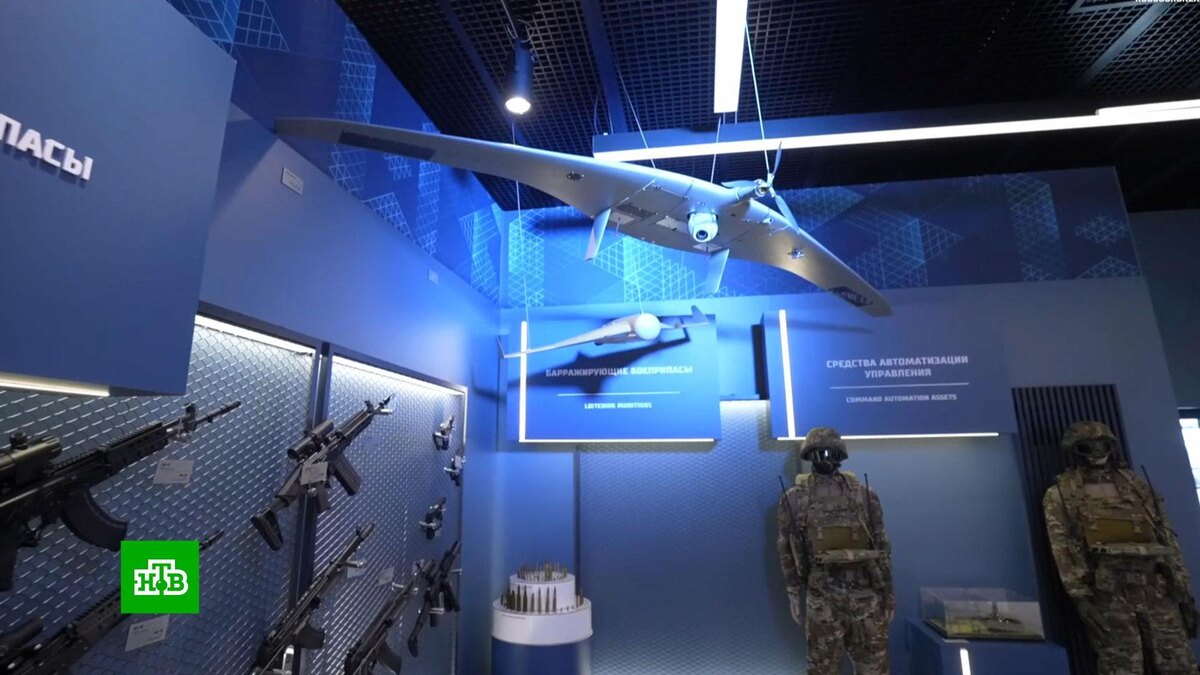    Россия показала на авиашоу в ОАЭ истребитель пятого поколения    Су-57