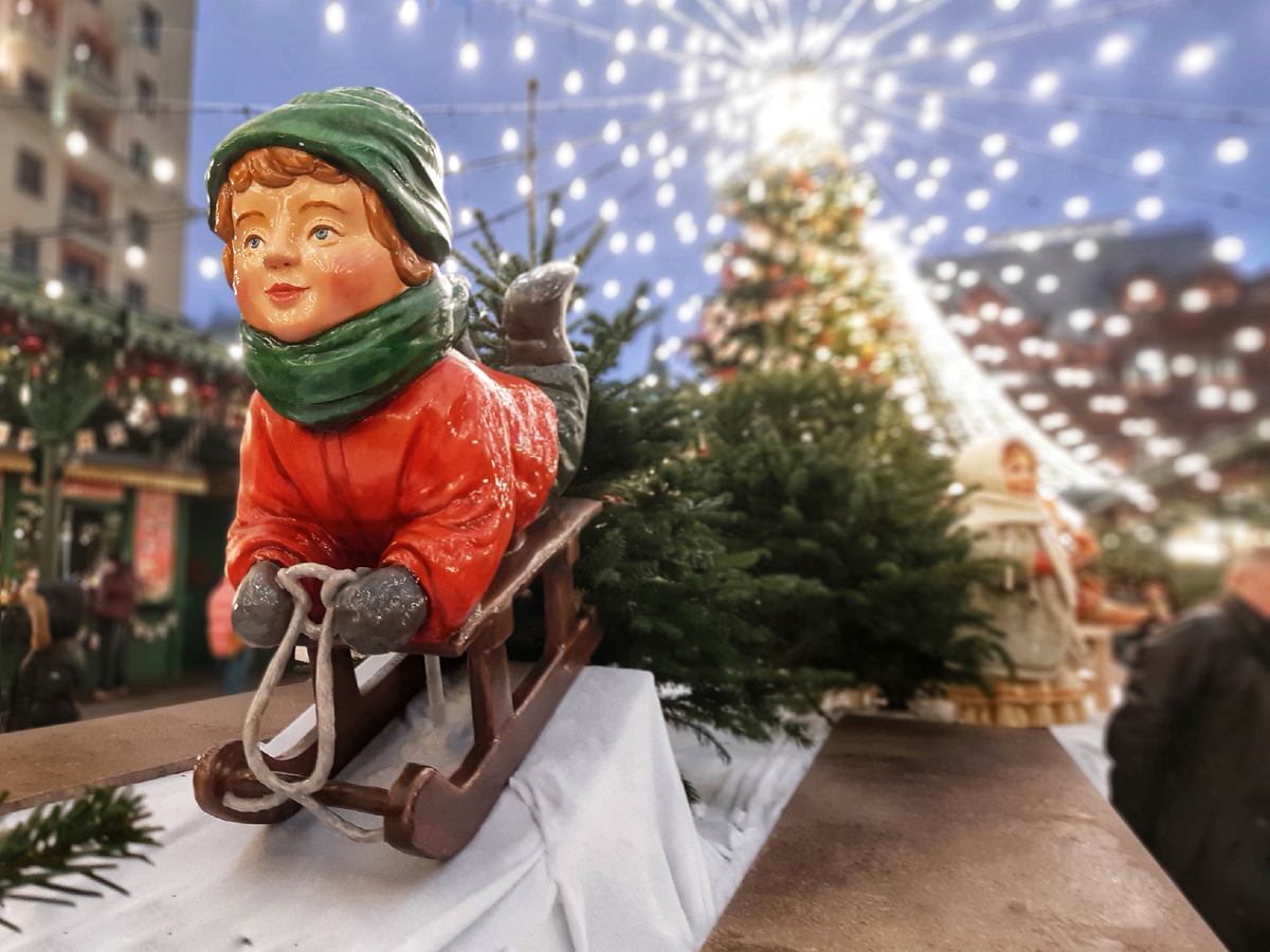 Новогодняя Москва 2026. «Город ёлочных игрушек»... или погружение в советское детство на Манежной площади.