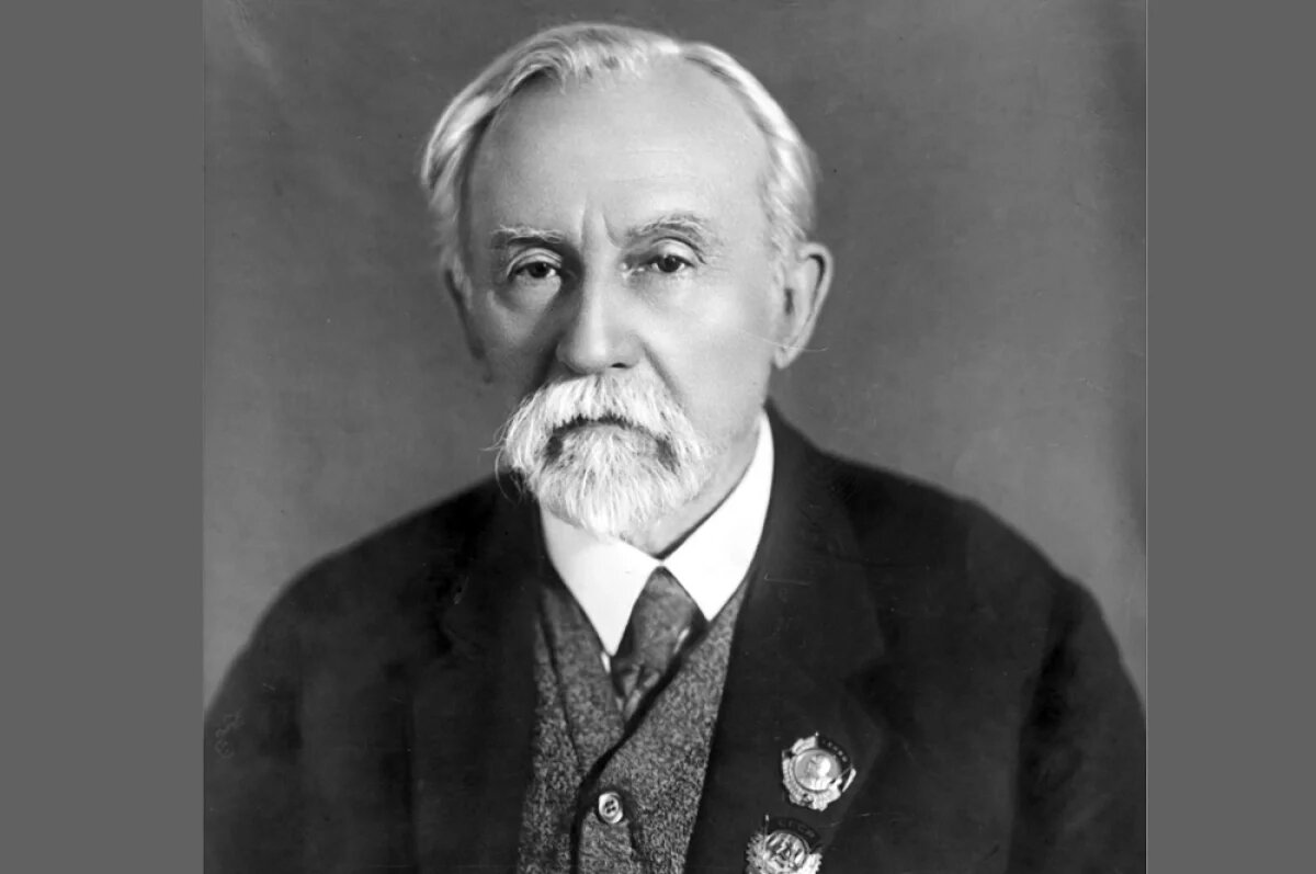    «Чтобы накормить человека, необходимо накормить растение». Решению этой проблемы химик Дмитрий Прянишников посвятил всю жизнь.