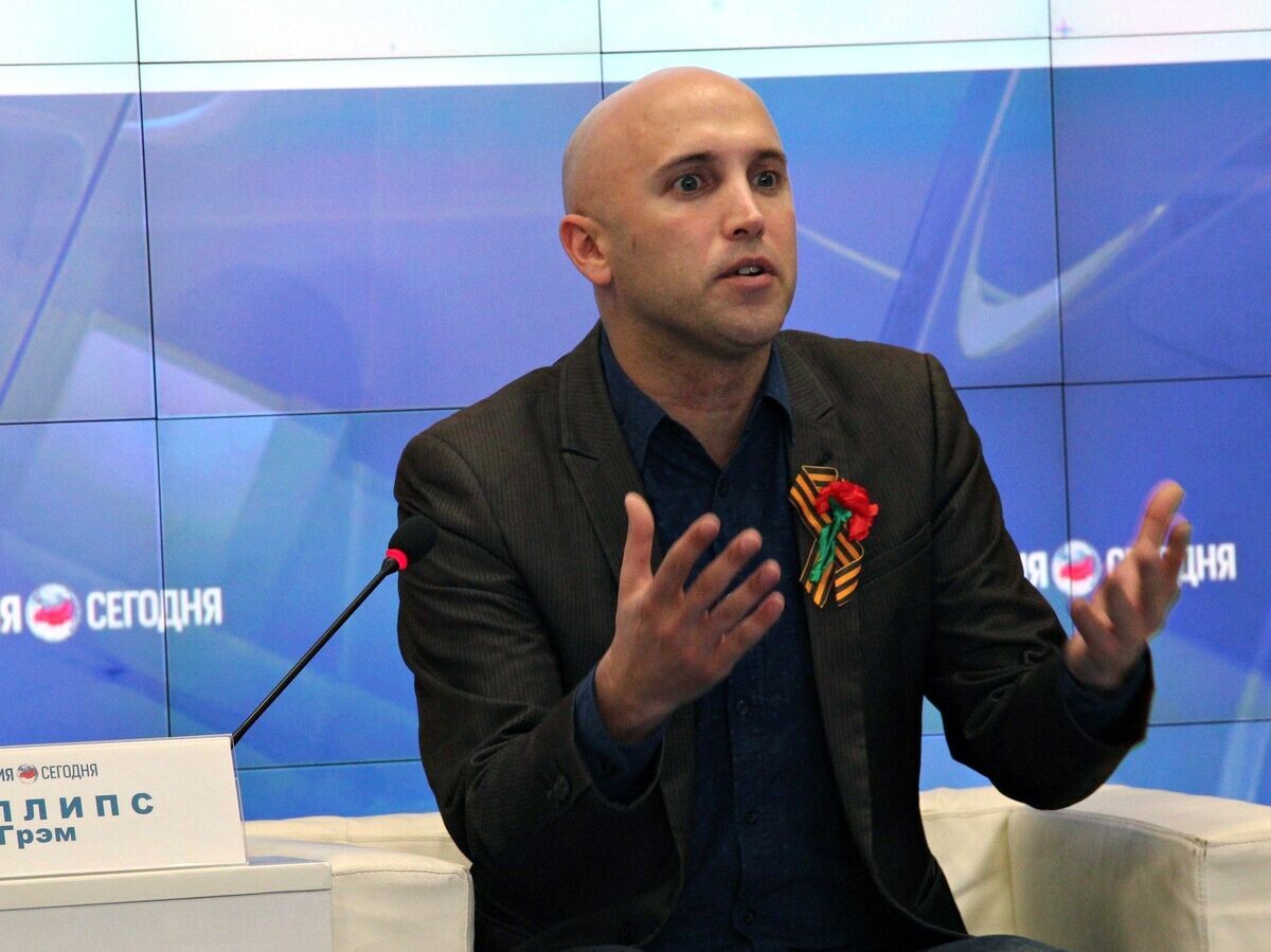    Журналист Грэм Филлипс на пресс-конференции. 8 августа 2018© РИА Новости / Владислав Сергиенко