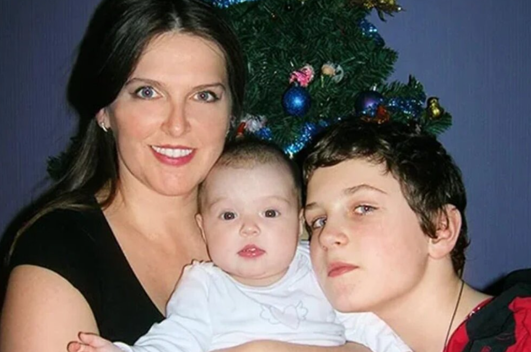 Зоя Кайдановская с сыновьями