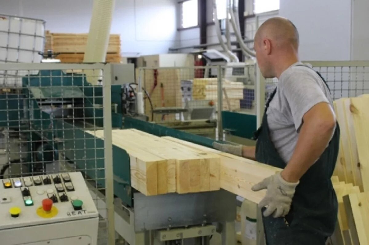    В Пермском крае 48-летний мужчина лишился руки, работая на станке