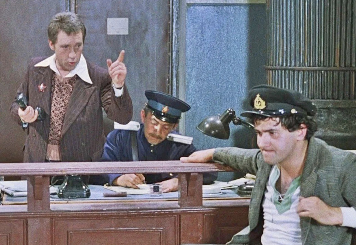 Кадр из многосерийного фильма "Место встречи изменить нельзя" ()1979). Реж. С.С. Говорухин