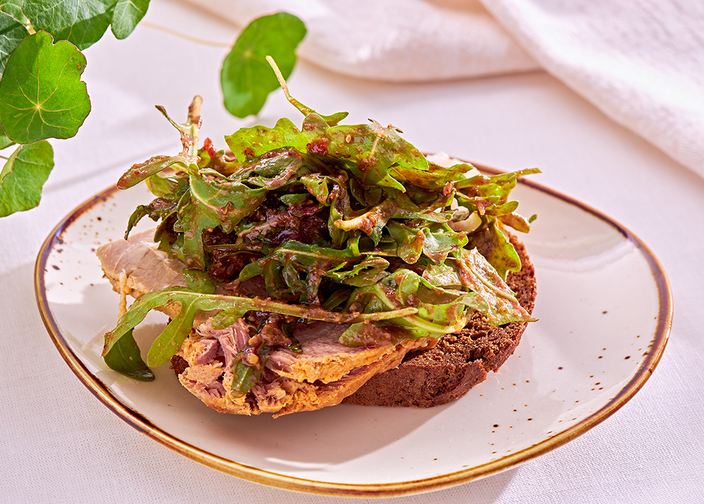 Сэндвичи с бужениной и песто