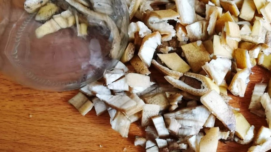 Режу шкурки полосками длиной 2-3 сантиметра