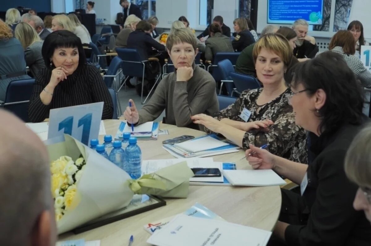    В Калуге обсудили меры поддержки участников спецоперации и их семей