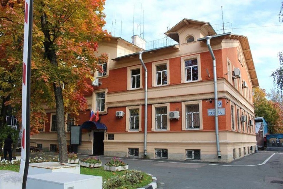    Двухэтажное каменное здание с мезонинами было построено во второй половине XIX века. Фото: КГИОП