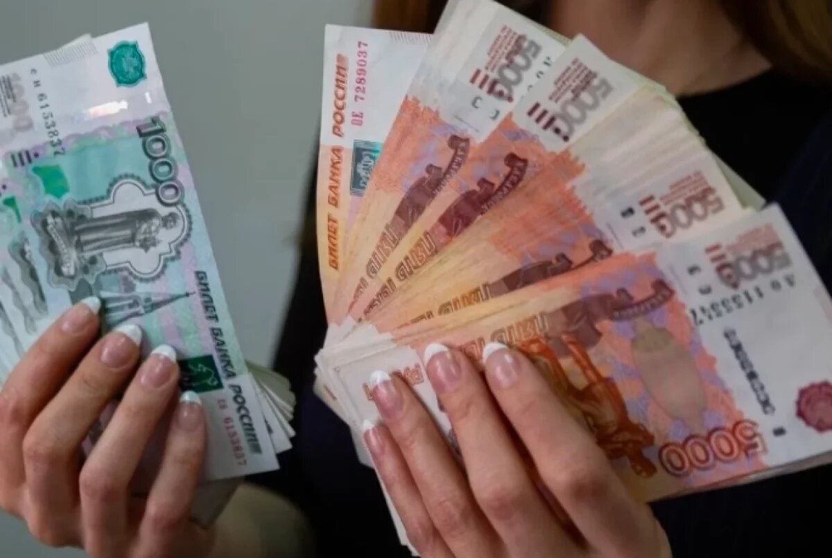    Курьер из Подмосковья обманом выманил у тверской пенсионерки ₽570 тысяч