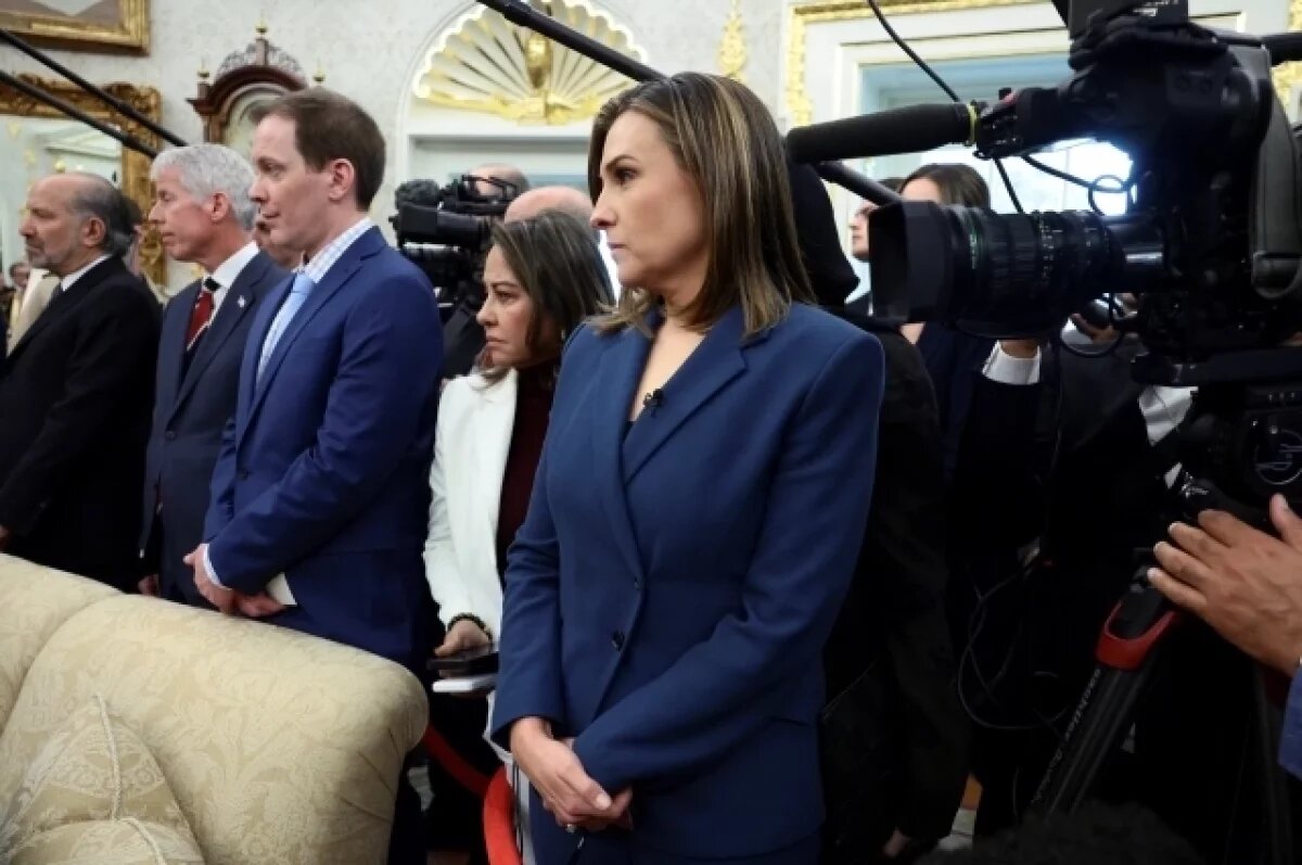    DM: Трамп оскорбил репортера на пресс-конференции в Белом доме