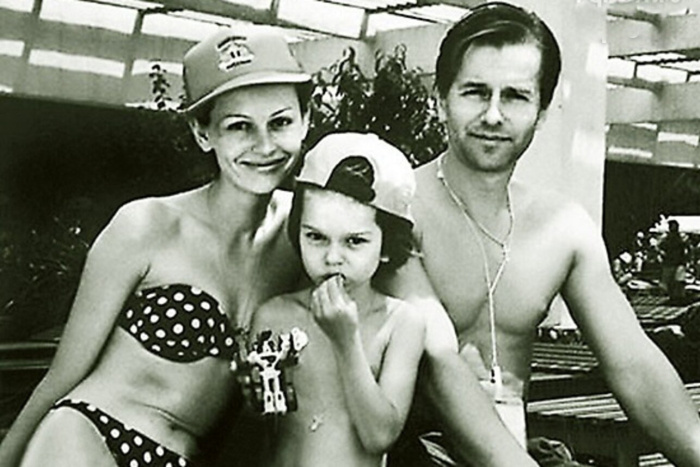 Ирина Безрукова и Игорь Ливанов с сыном.