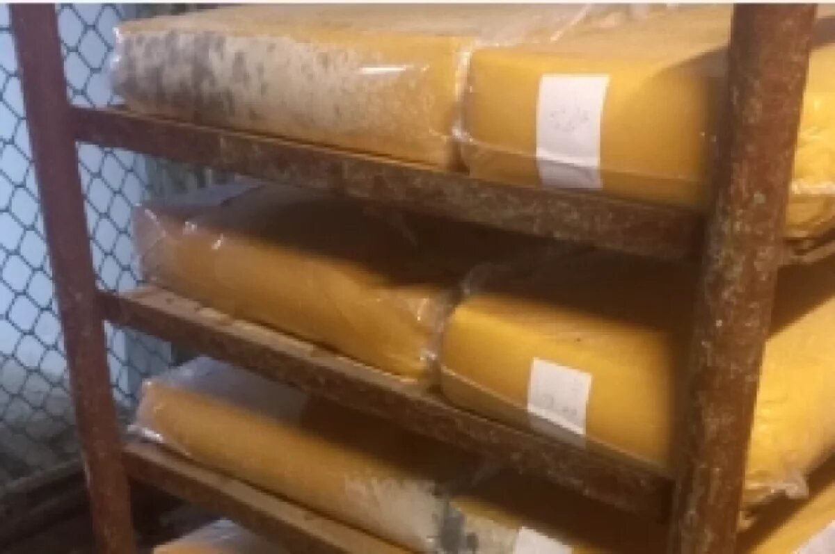    В Челябинской области молочный завод предлагал южноуральцам испорченный сыр