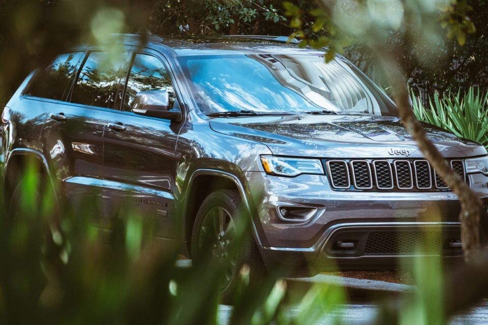   Jeep Grand Cherokee. Источник: unsplash.com