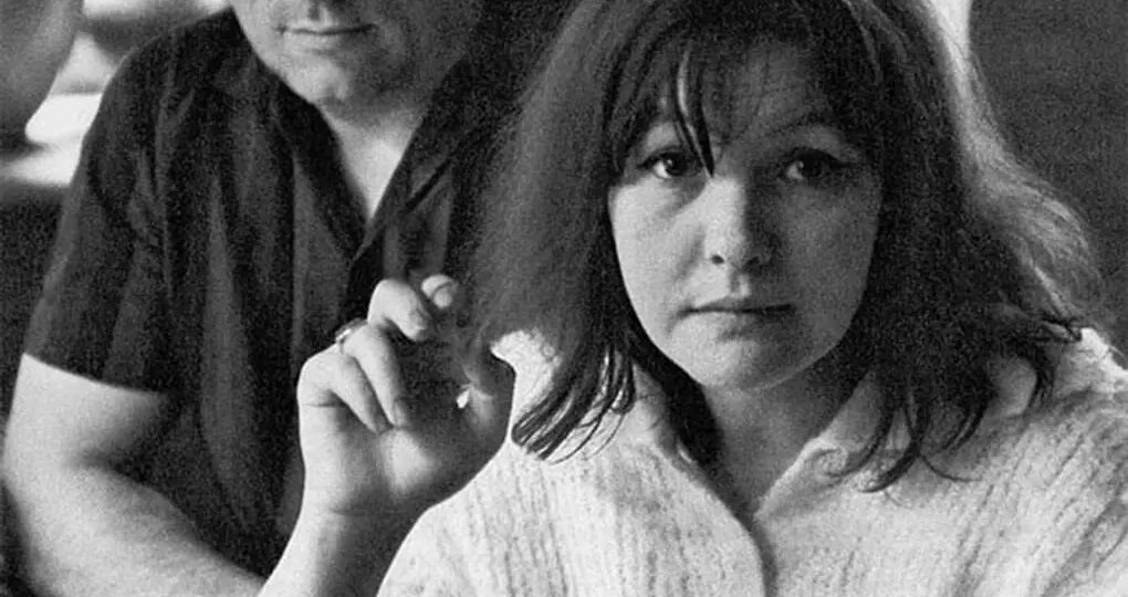 «Я люблю её безумно, но жить с ней невозможно»: Личная жизнь Беллы Ахмадулиной