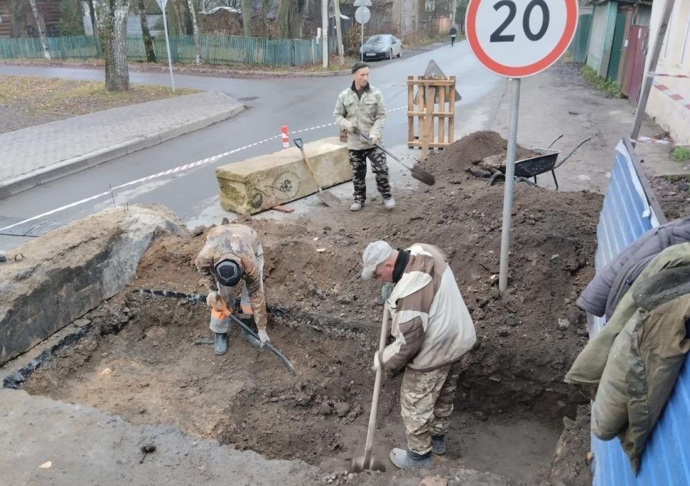Раскоп в Пскове
Фото: из группы археологического центра Псковской области в соцсети «ВКонтакте»