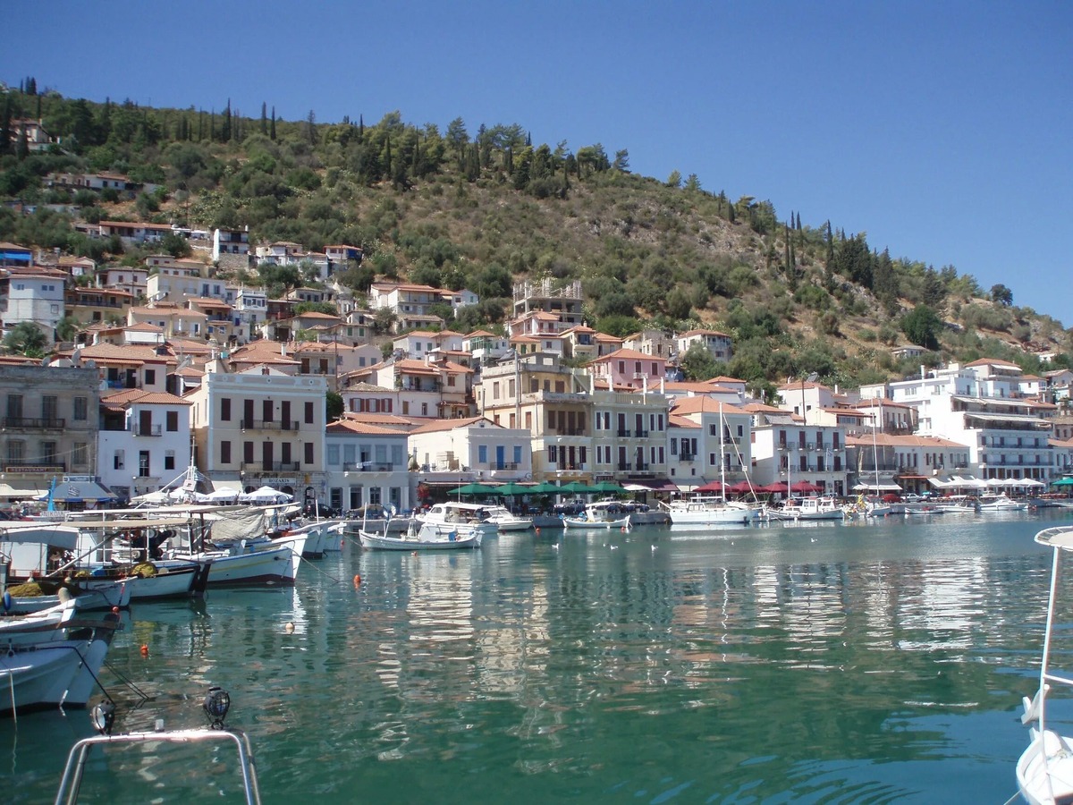 Средиземное море. Гитио. Греция. Фото из интернета