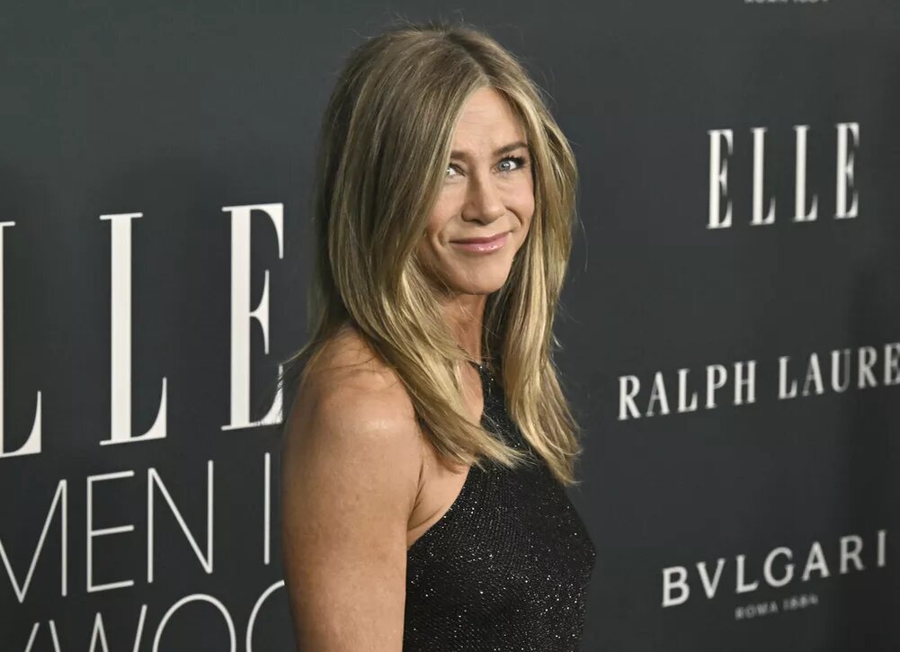    Адам Сэндлер, Дженнифер Энистон, Эмили Блант: премия Elle Women in Hollywood 2025