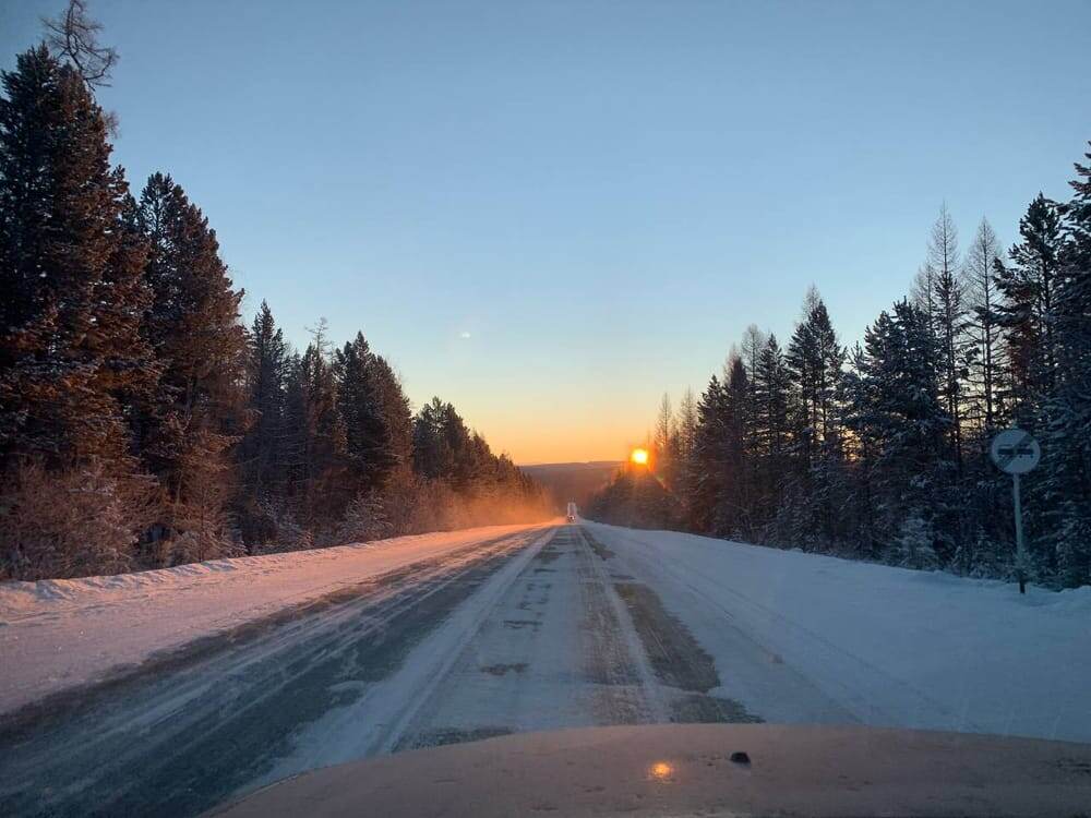 Дорога на пути к Байкалу. Автор: Сергей Волков
