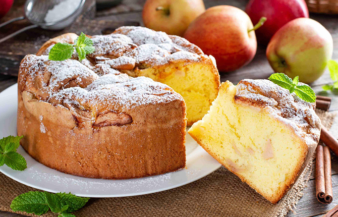Шарлотка с яблоками: рецепты и секреты приготовления