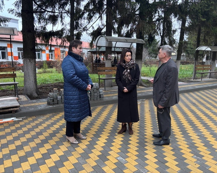     Дворцова проверила жалобу постояльца дома соцобслуживания на Пучковке