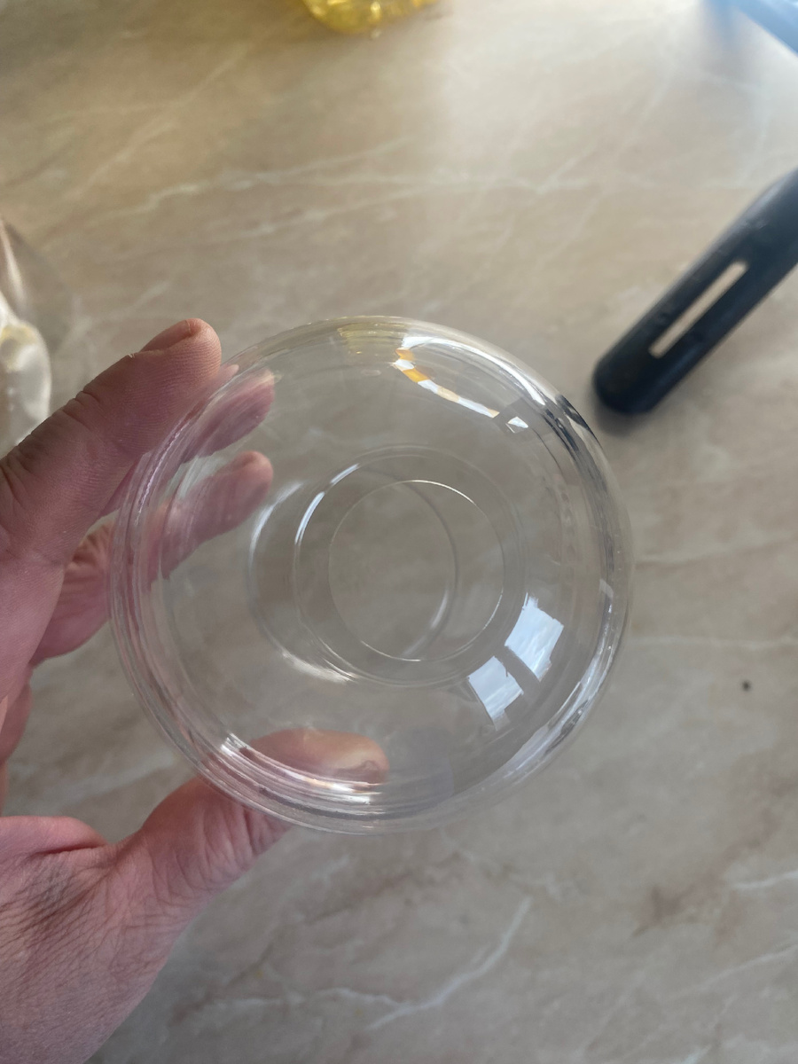 Но они вот такие((( просмотрела, отверстие мне совсем не нужно…