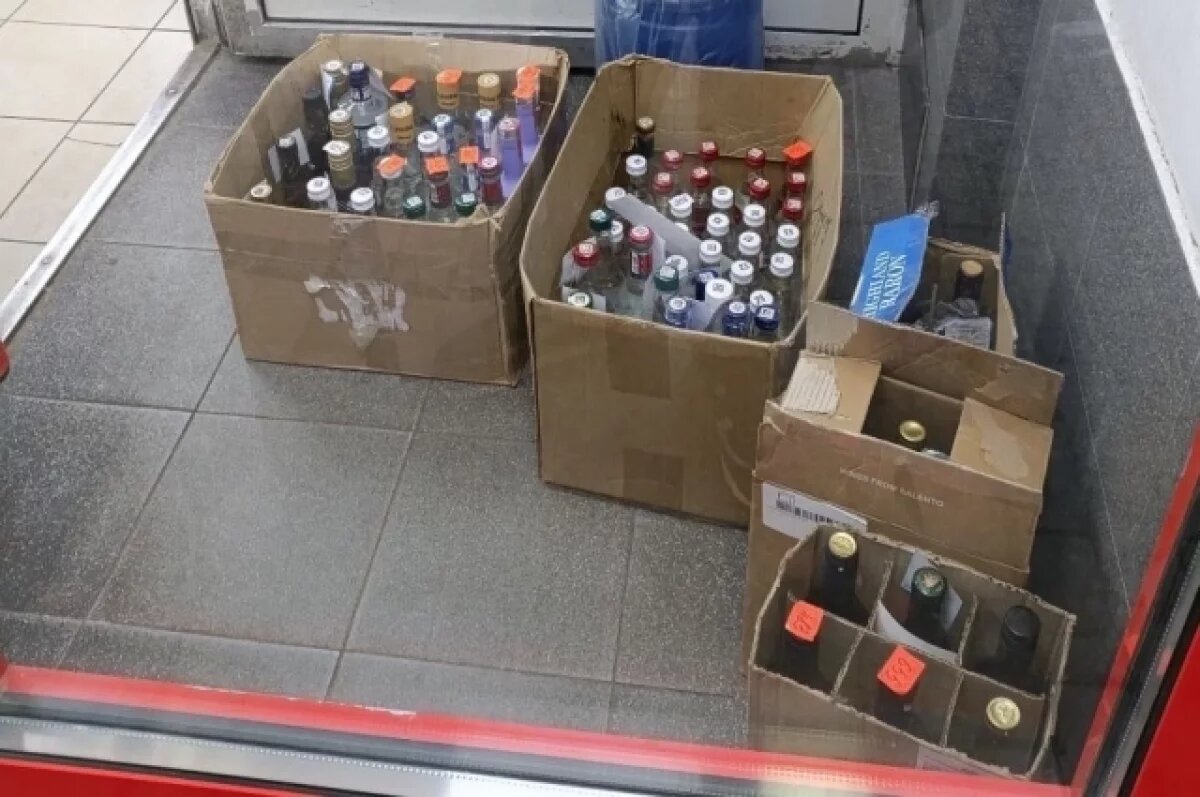    Из незаконного оборота изъяли более 300 бутылок алкоголя в Канавине