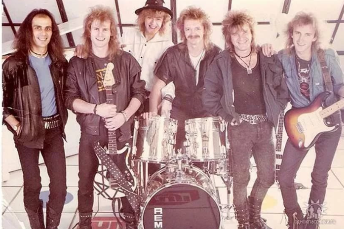 СССР в двух группах: как „Коррозия“ и „Земляне“ рассказали всю правду!