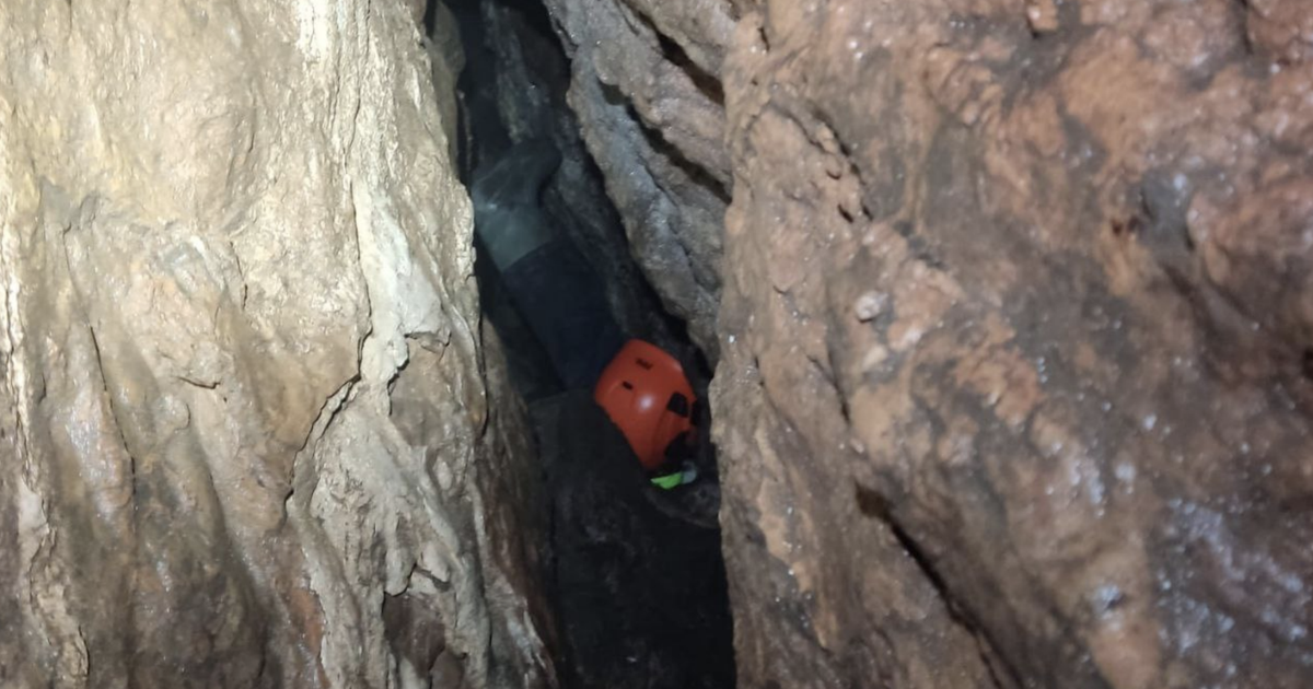 внизу в пещере. фото: яндекс.