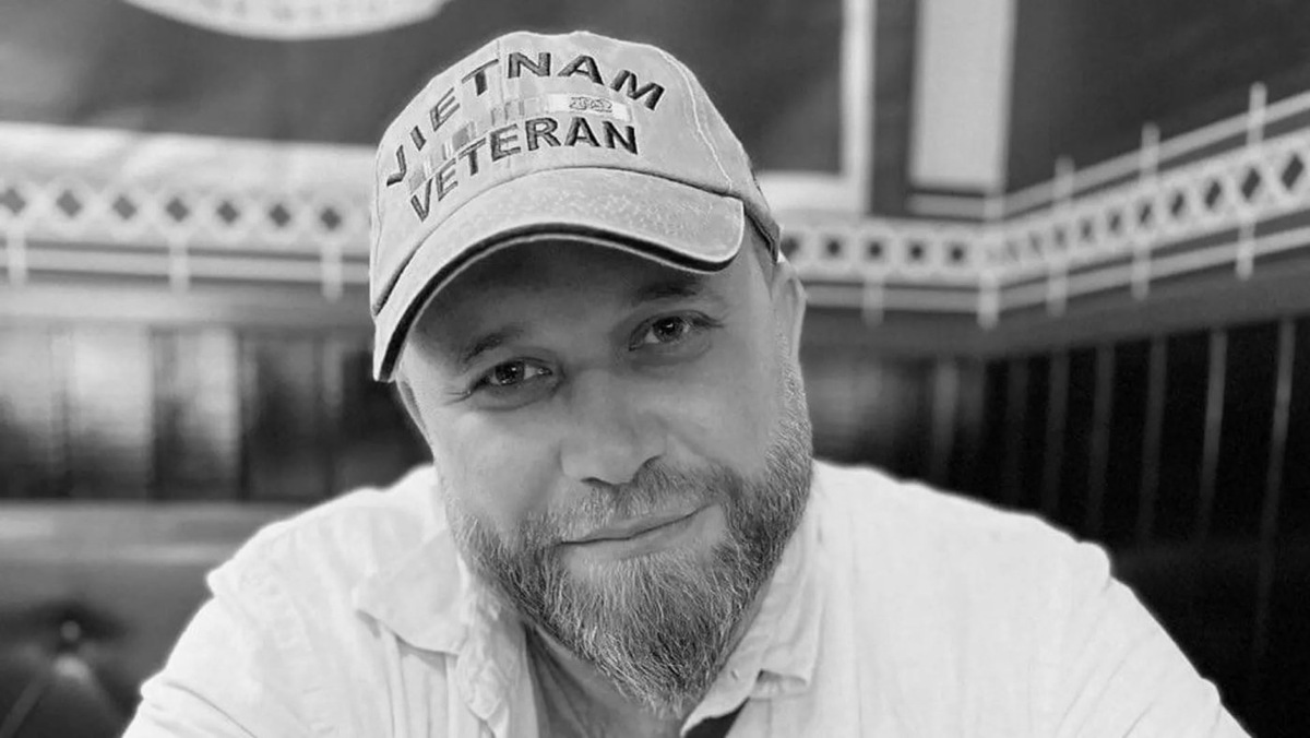    Именем погибшего на Запорожье военкора Ивана Зуева назовут школу в столице Югры