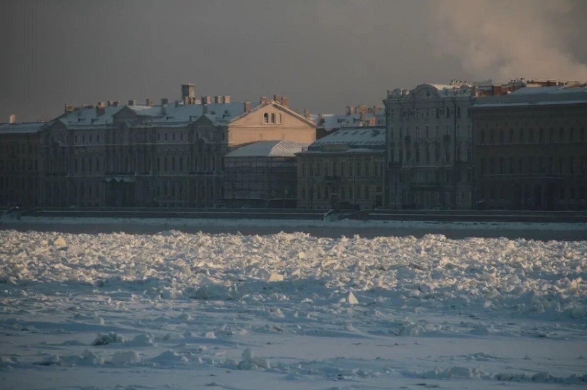    В Петербурге зафиксировали самую холодную осеннюю ночь