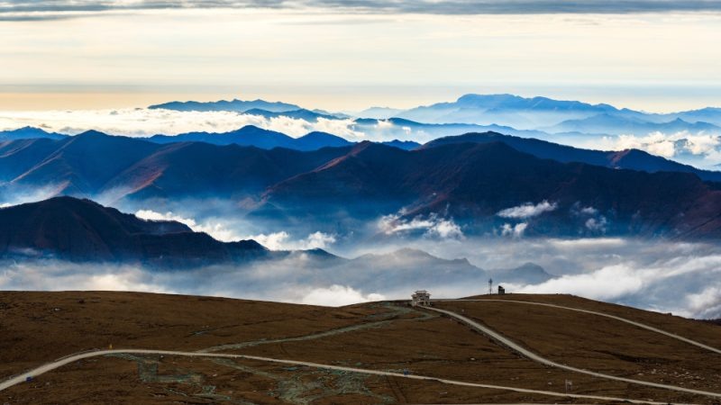 Гора Утай служит вечным напоминанием о том, что наше отношение к священному, неизведанному и даже к обычным моментам жизни, определяет наш путь. (DarthAvatar via Shutterstock)