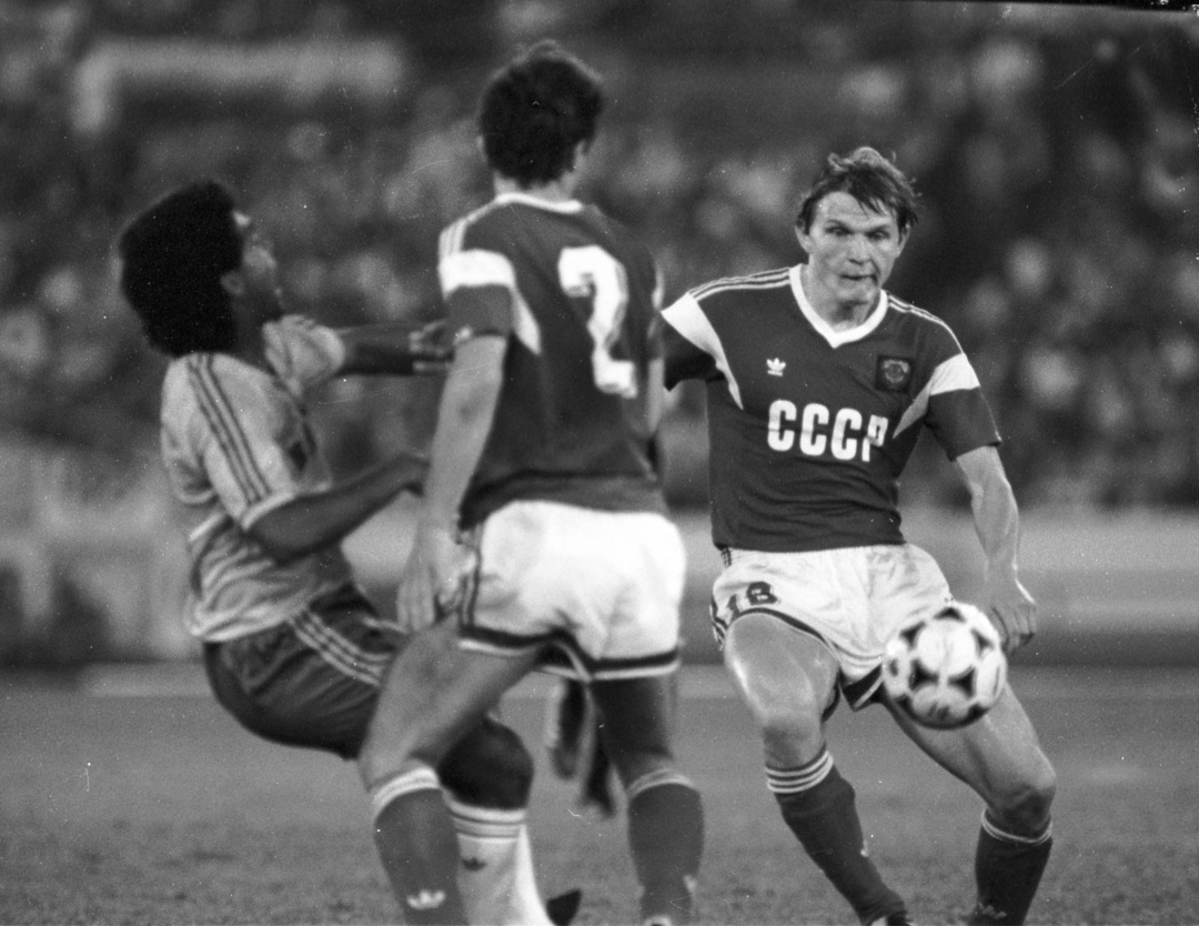    Сергей Горлукович (справа) в финале Олимпиады-1988 против Бразилии.Игорь Уткин