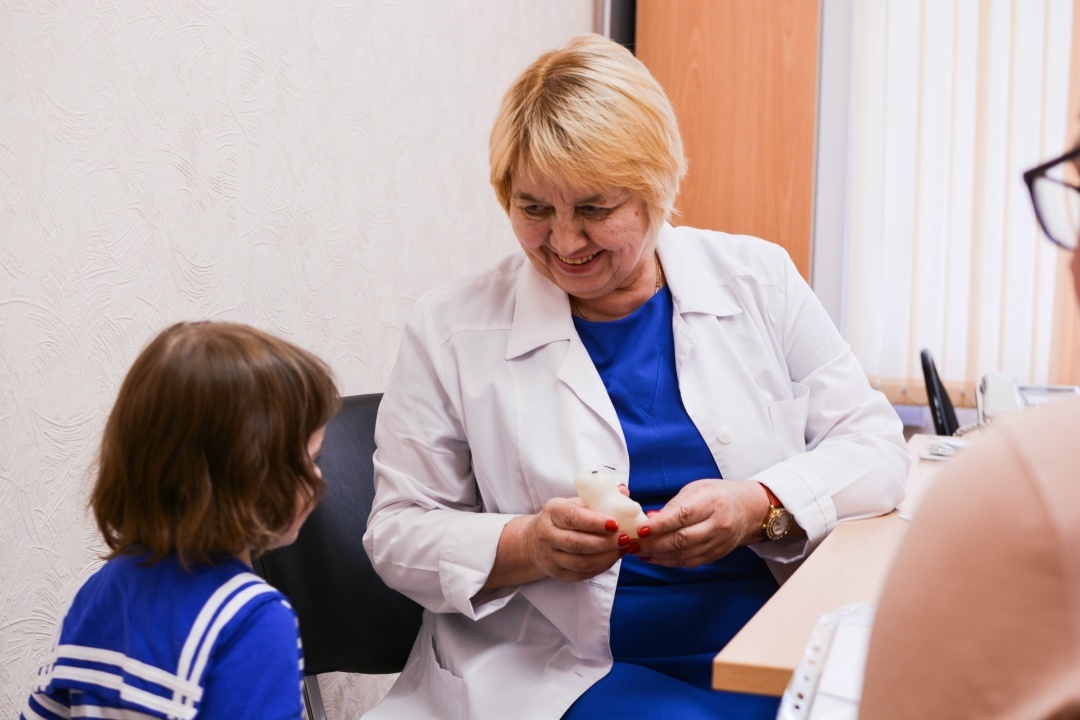 Невролог высшей категории, главный детский невролог Департамента здравоохранения Тюменской области, доктор медицинских наук, профессор кафедры неврологических болезней ТюмГМУ, заслуженный врач РФ Елена Владиславовна Левитина