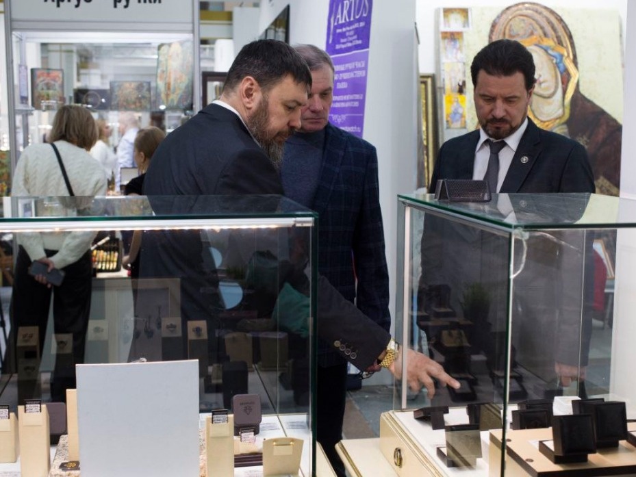 Общаемся с коллегами, делимся опытом и показываем наши новинки на выставке