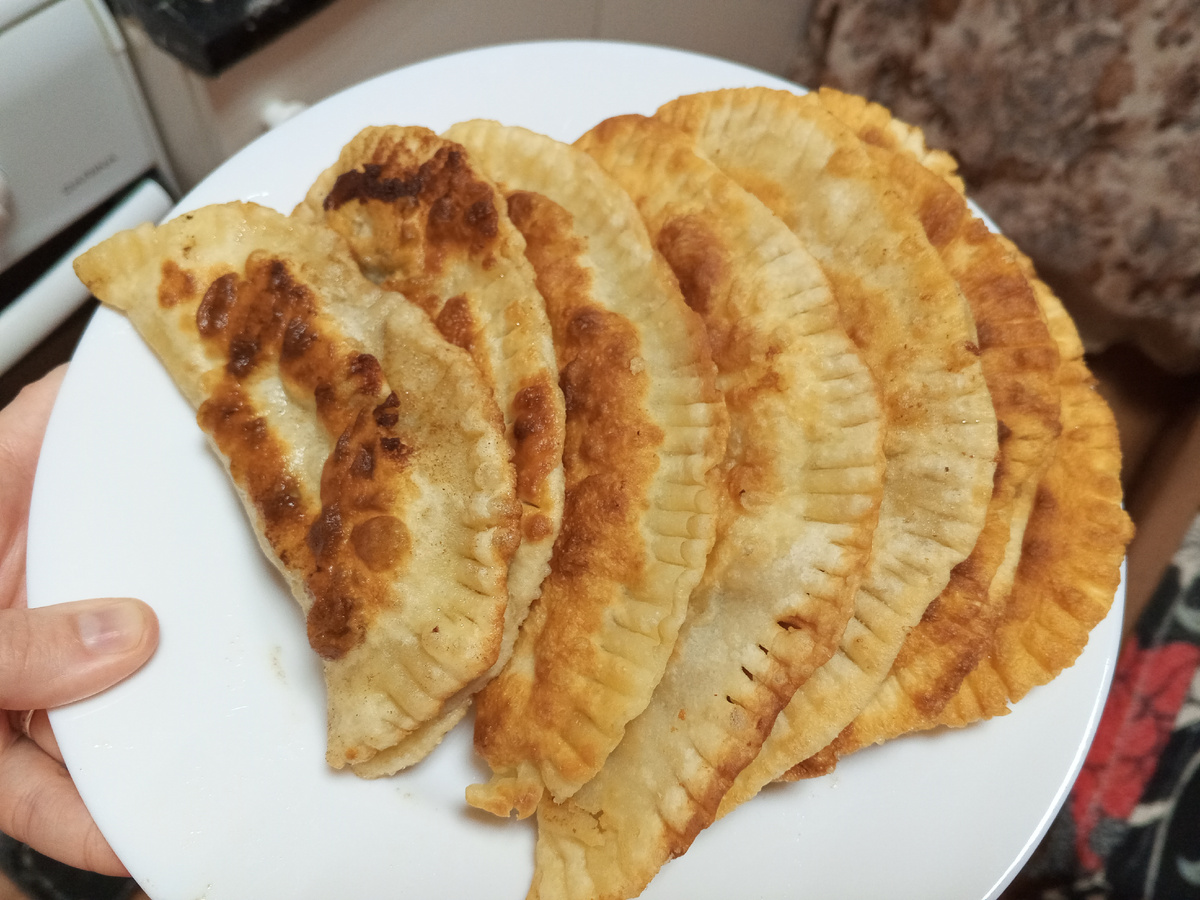 Чебуреки с мясным фаршем!