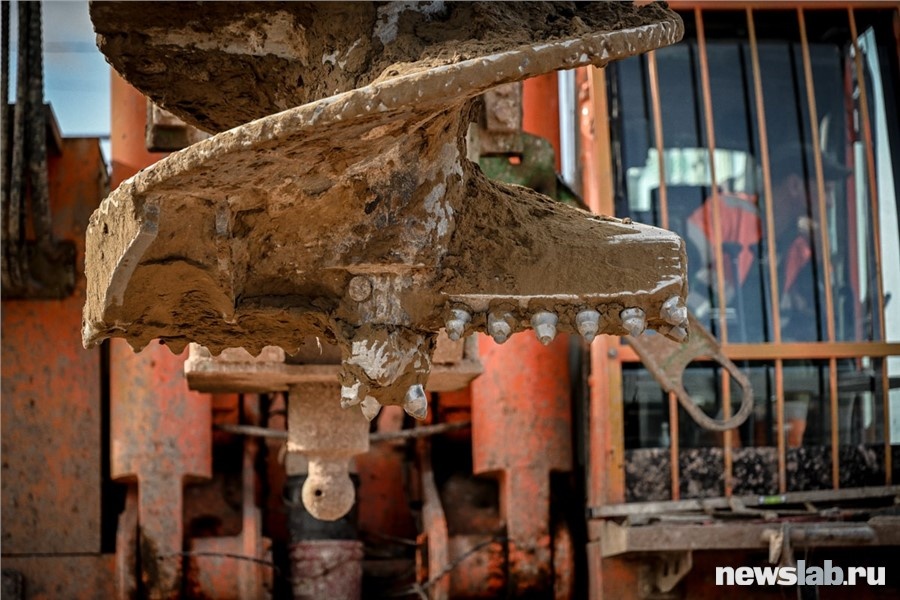 Бурение скважины
