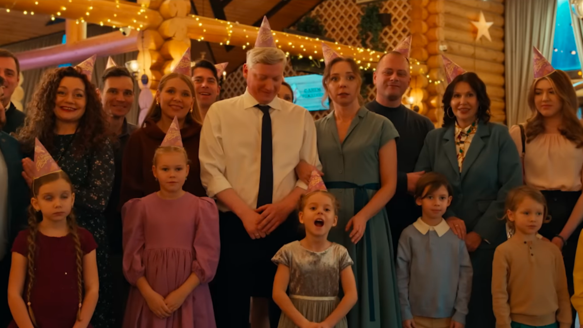 Кадры с фильма «Семьянин» 2025