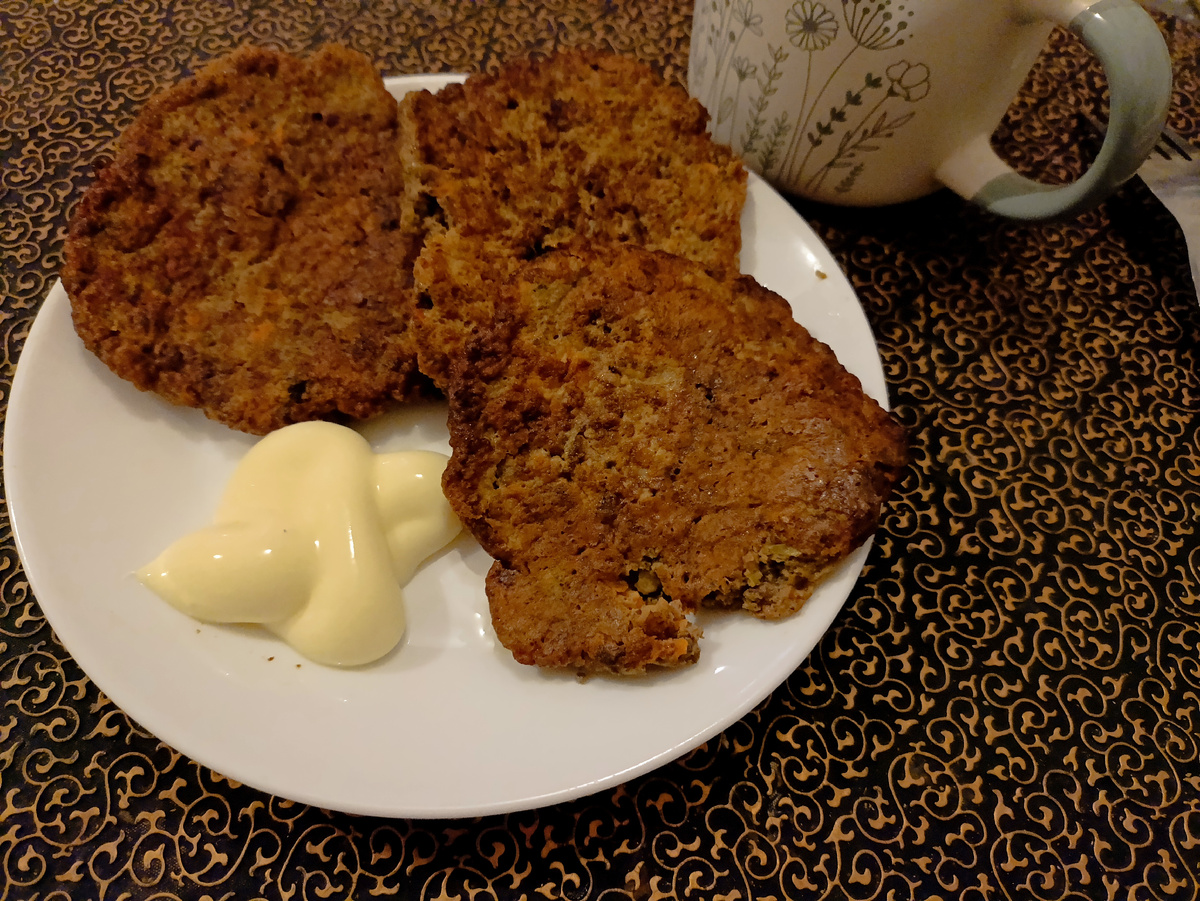 Мой вчерашний завтрак. Печеночные котлеты.