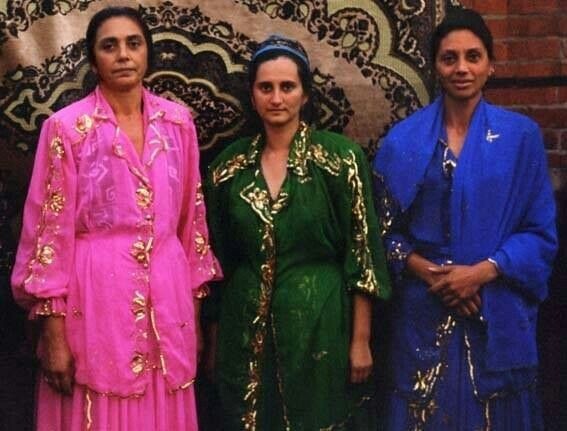 Современные  цыганки-аюджи