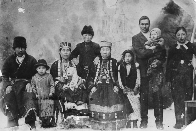 Семья  хамниганов (начало  ХХ в.)