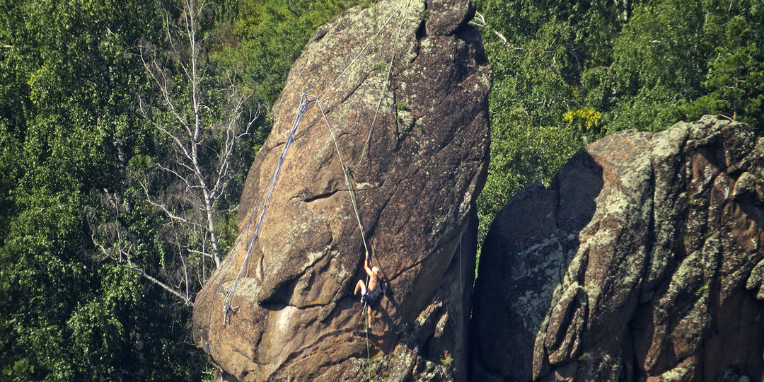 Ермак, Такмак, Воробушки. Как выглядят самые доступные из Красноярских Столбов?