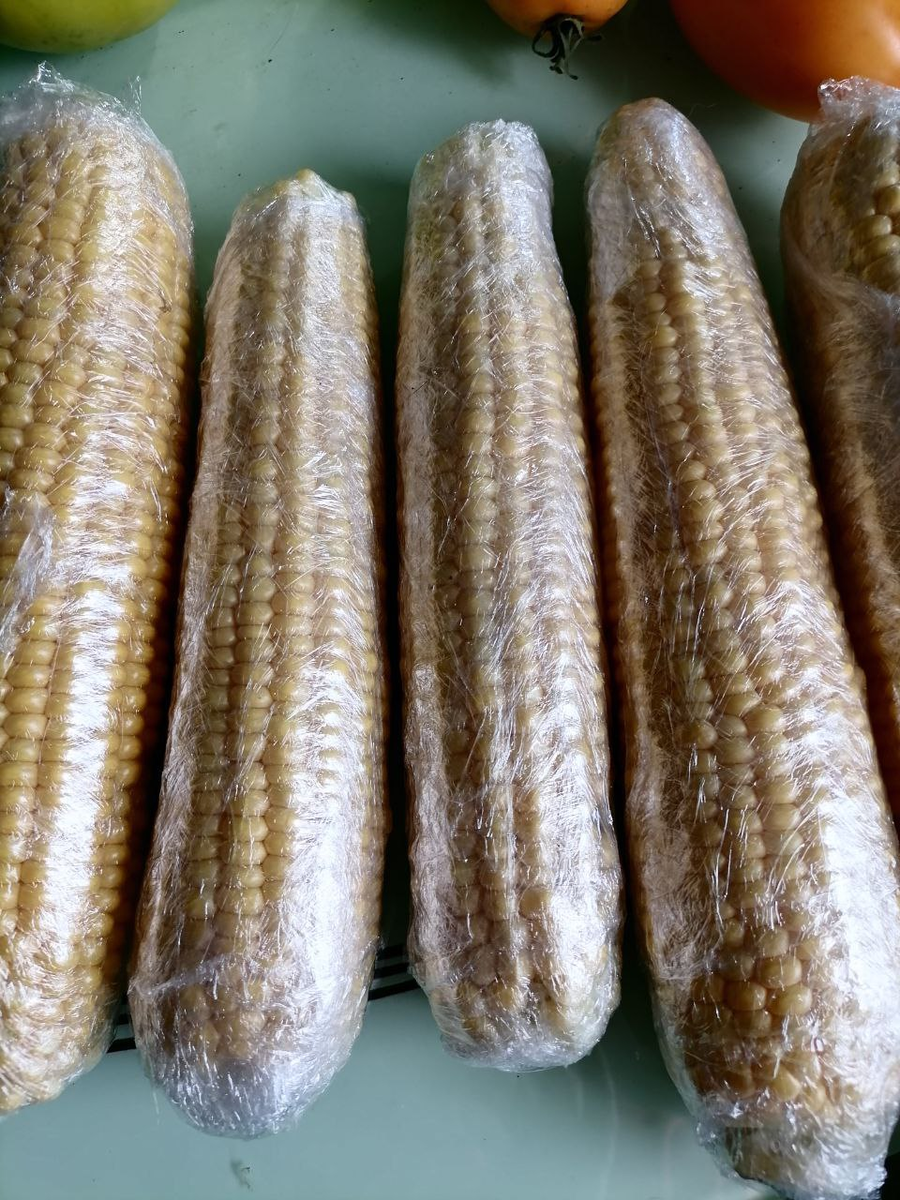 На зиму заворачиваю в пленку и в морозилку, фото автора