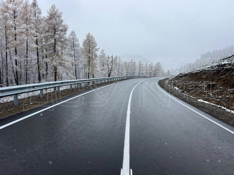    Обновленный участок дороги на Казахстан в Республике Алтай. Источник: Пресс-служба Барнаульского ДСУ №4