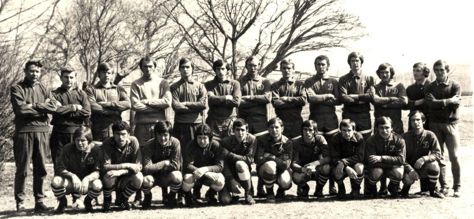    «Динамо Ставрополь», 1975 год. Вадим Андреев седьмой справа в верхнем ряду. Фото: ФФСК