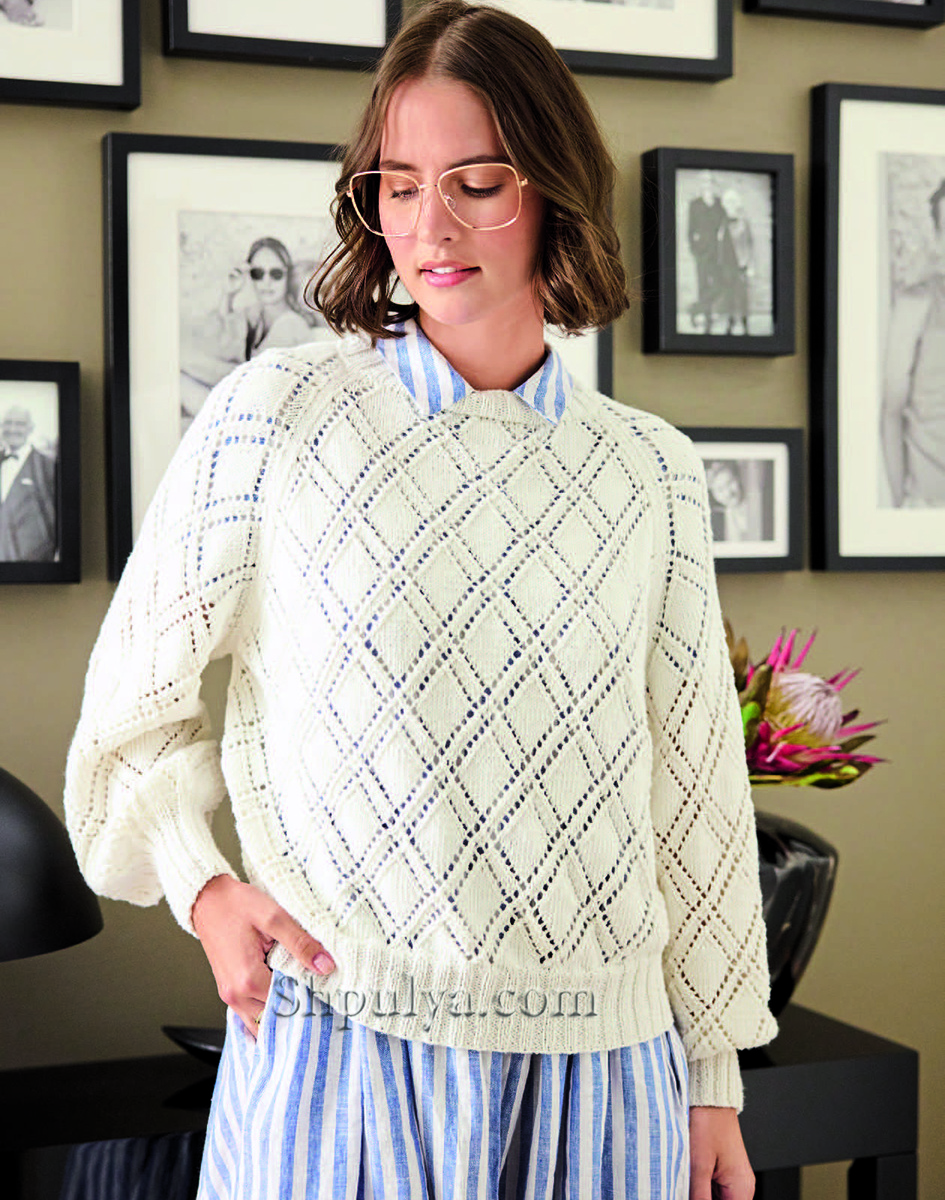 Пуловер оверсайз с объемными рукавами и ажурным узором из ромбов