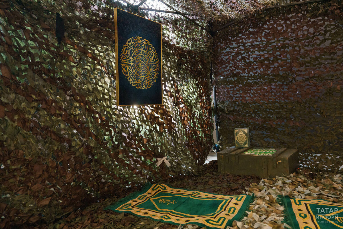 Интерьеры IT-парка им. Башира Рамеева окрасились в темно-зеленые цвета военной униформыФото: © Салават Камалетдинов / «Татар-информ»